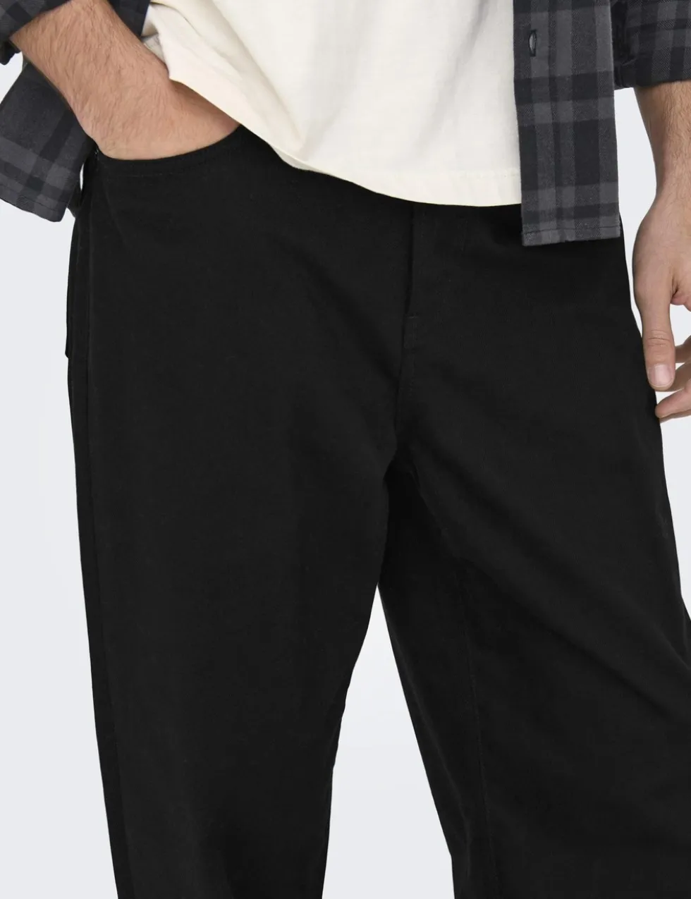 Loose Fit 5 Pocket Rigid Jeans