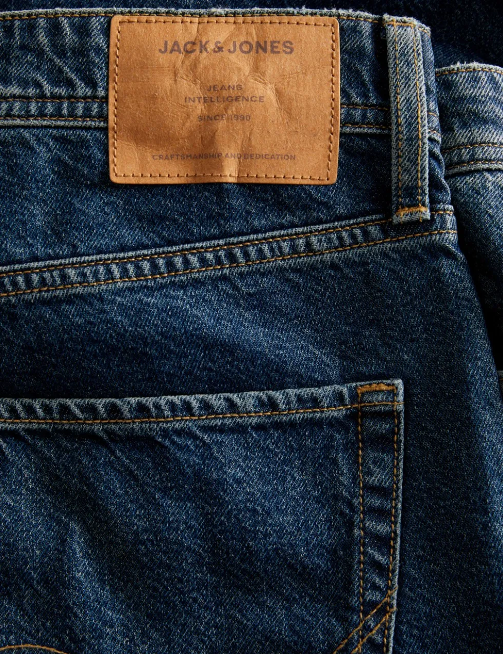 Loose Fit Jeans