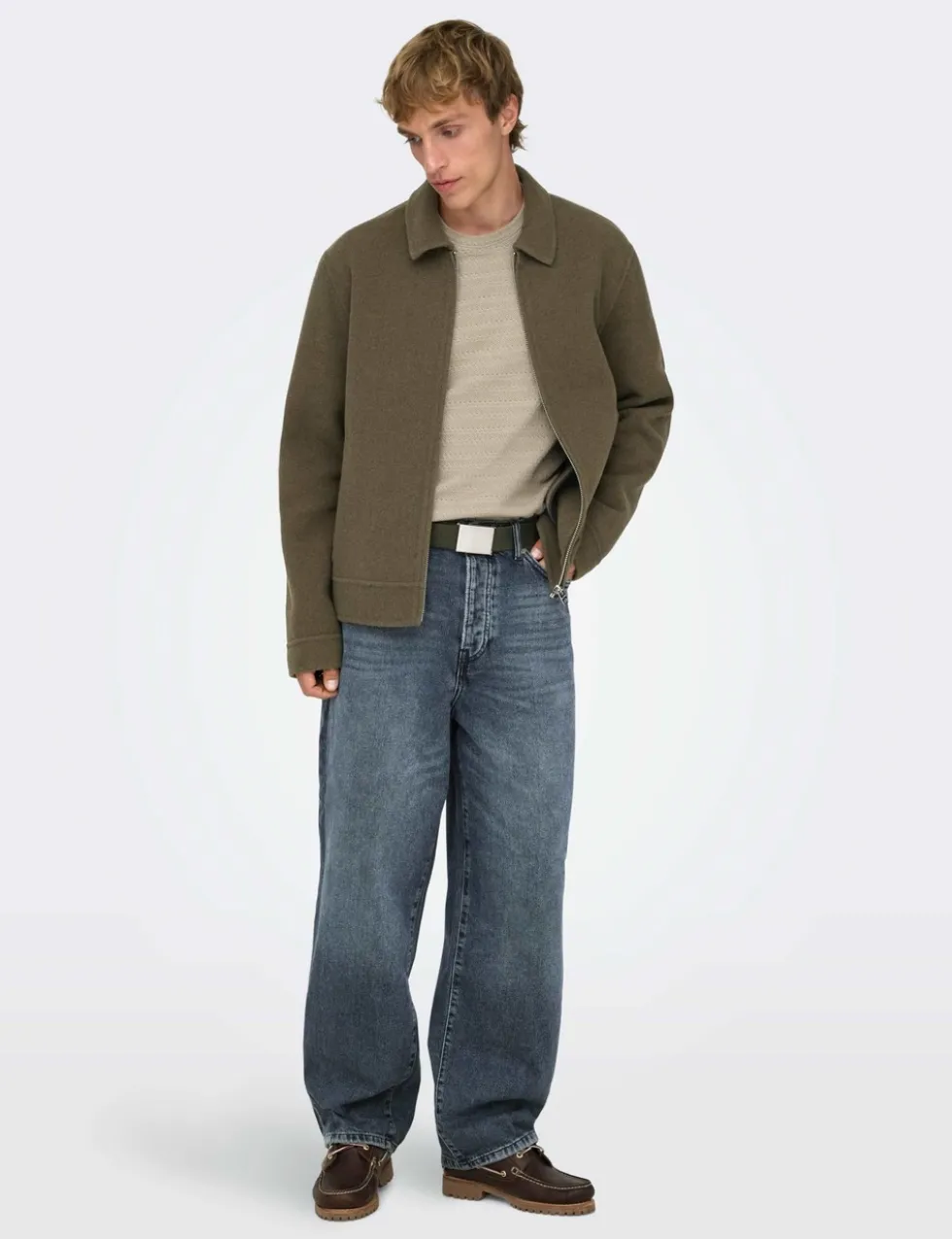 Loose Fit Vintage Wash Rigid Jeans