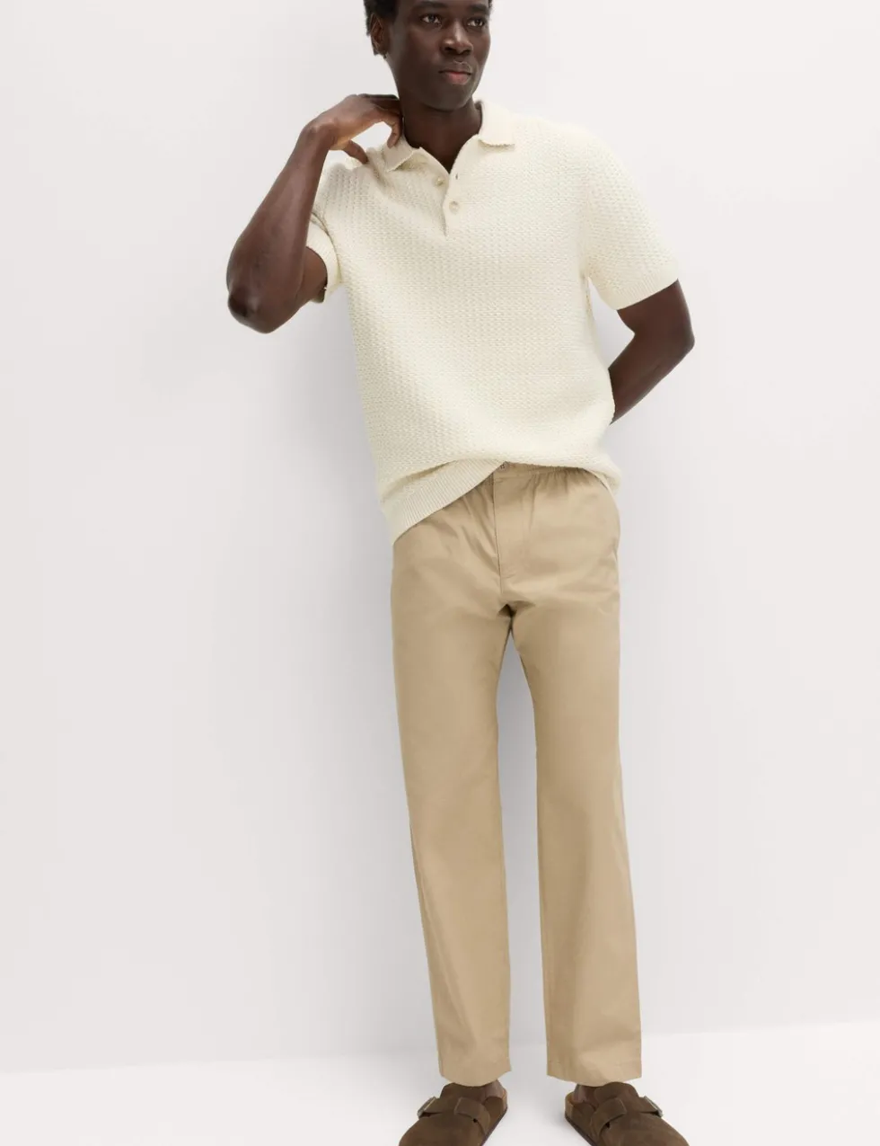 Loose Tapered Fit Lightweight Trousers
