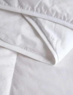Luxury Down Alternative 2.5 Tog Duvet