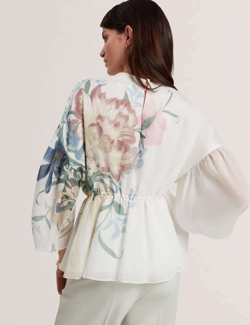 Lyocell Rich Floral Puff Sleeve Peplum Top
