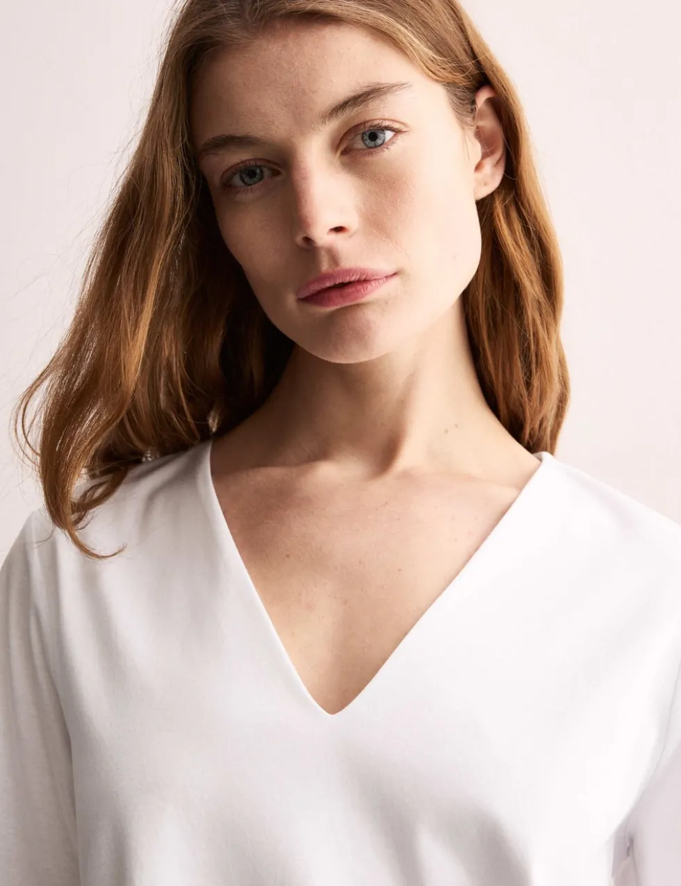 Mercerised Cotton V-Neck Boxy T-shirt