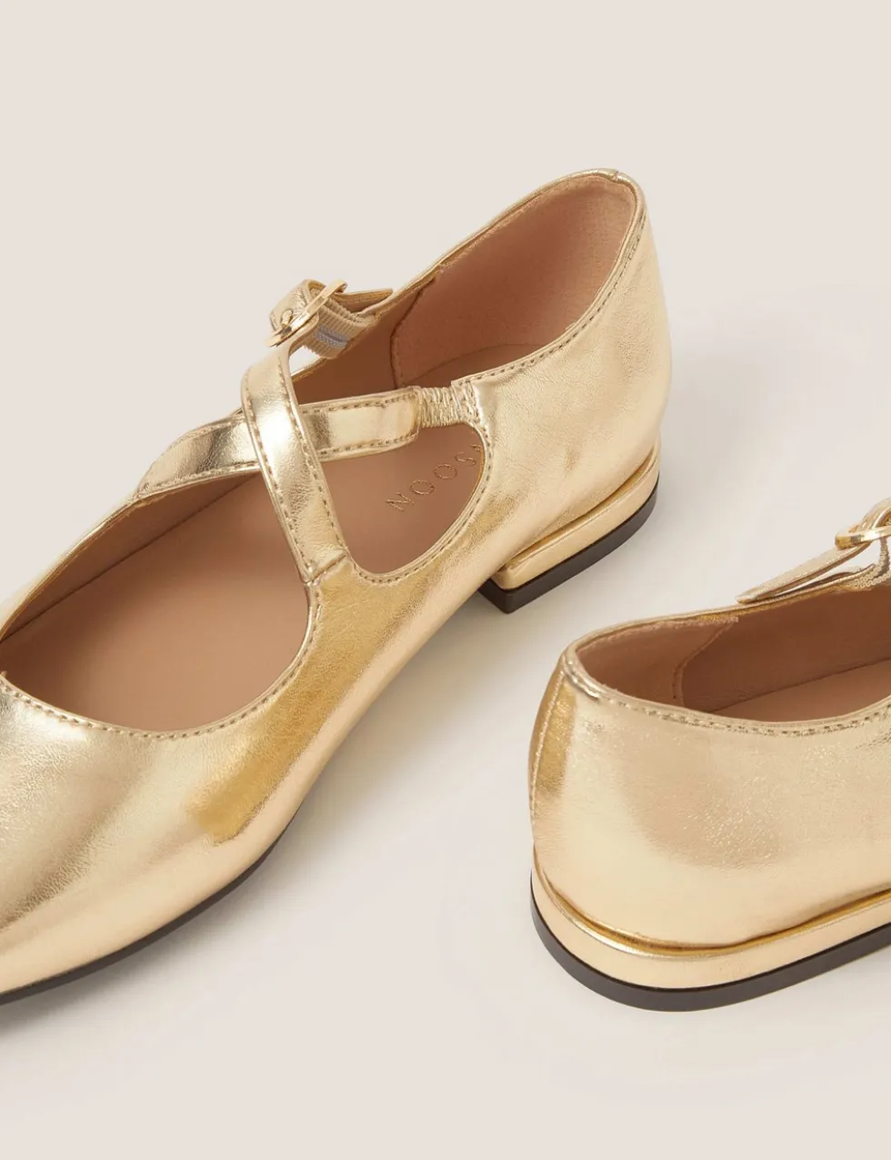 Metallic Buckle Flat Pumps