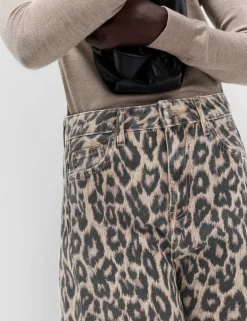 Mid Rise Animal Barrel Jeans