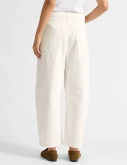 Mid Rise Barrel jeans