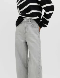 Mid Rise Barrel Jeans