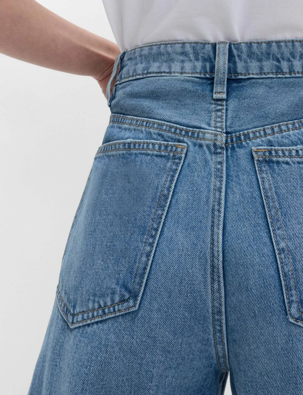 Mid Rise Barrel Jeans