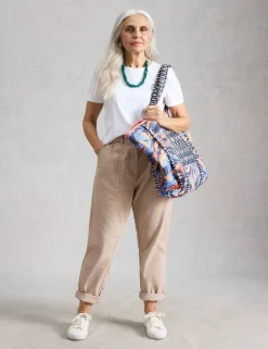 Mid Rise Carrot Leg Jeans