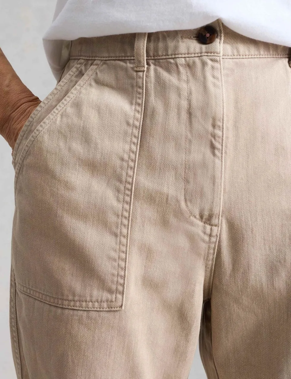 Mid Rise Carrot Leg Jeans