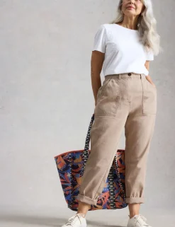 Mid Rise Carrot Leg Jeans