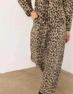 Mid Rise Leopard Print Barrel Jeans