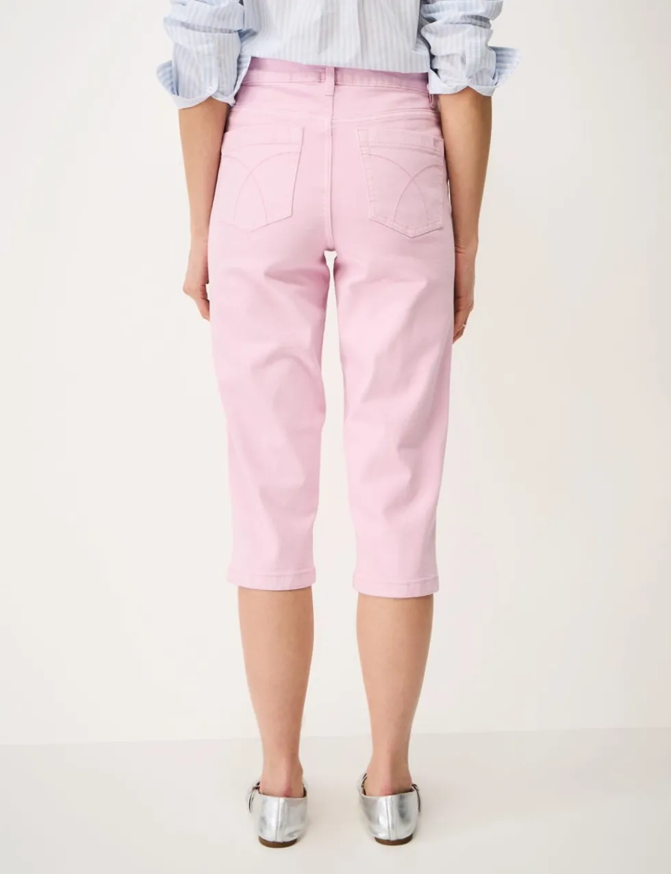 Mid Rise Slim Fit Cropped Jeans