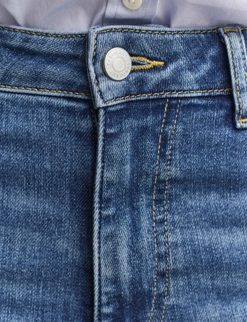 Mid Rise Slim Fit Cropped Jeans