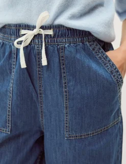 Mid Rise Straight Leg Ankle Grazer Jeans