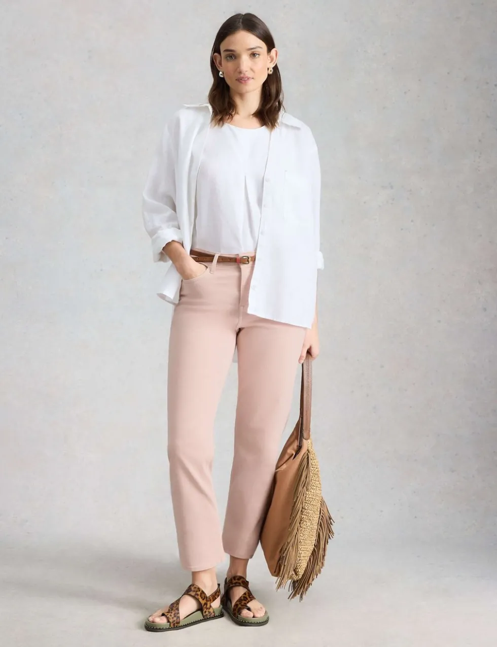 Mid Rise Straight Leg Cropped Jeans