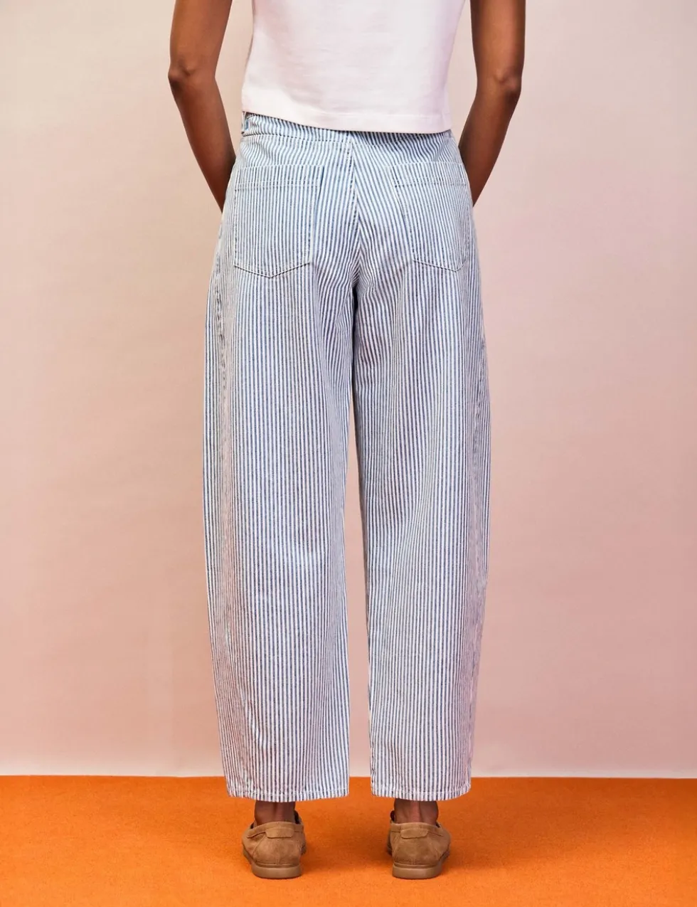 Mid Rise Striped Barrel Ankle Grazer Jeans