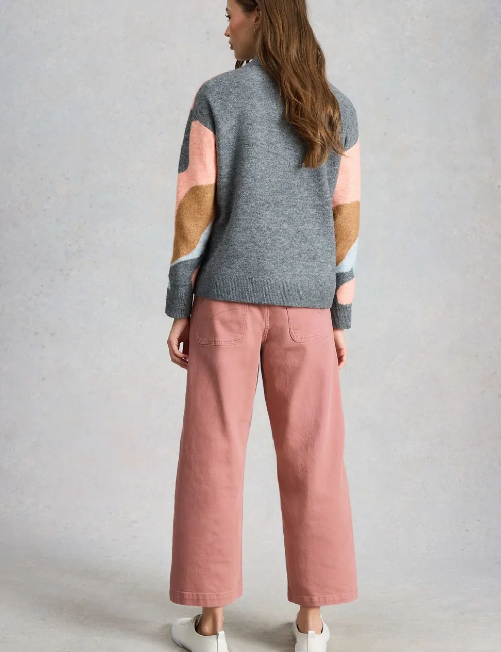 Mid Rise Wide Leg Cropped Jeans