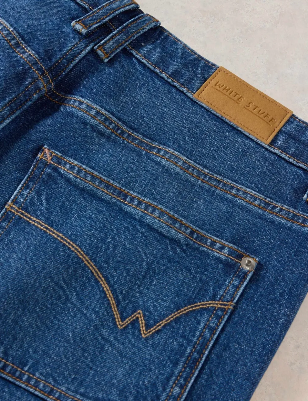 Mid Rise Wide Leg Cropped Jeans