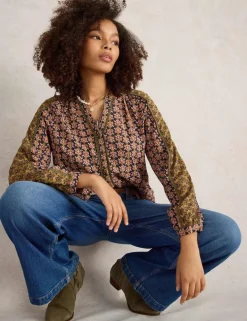 Mid Rise Wide Leg Jeans