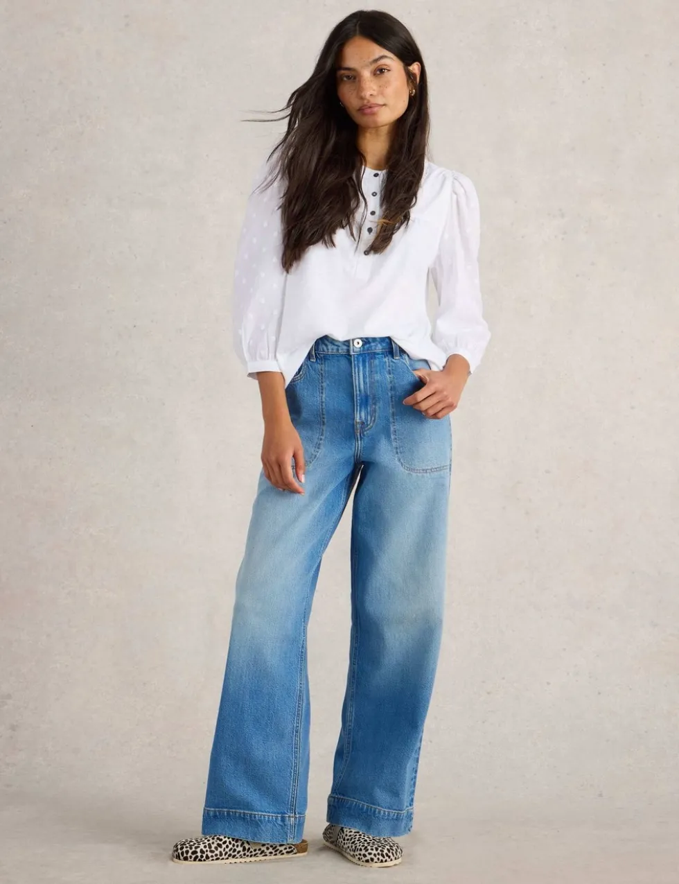Mid Rise Wide Leg Jeans