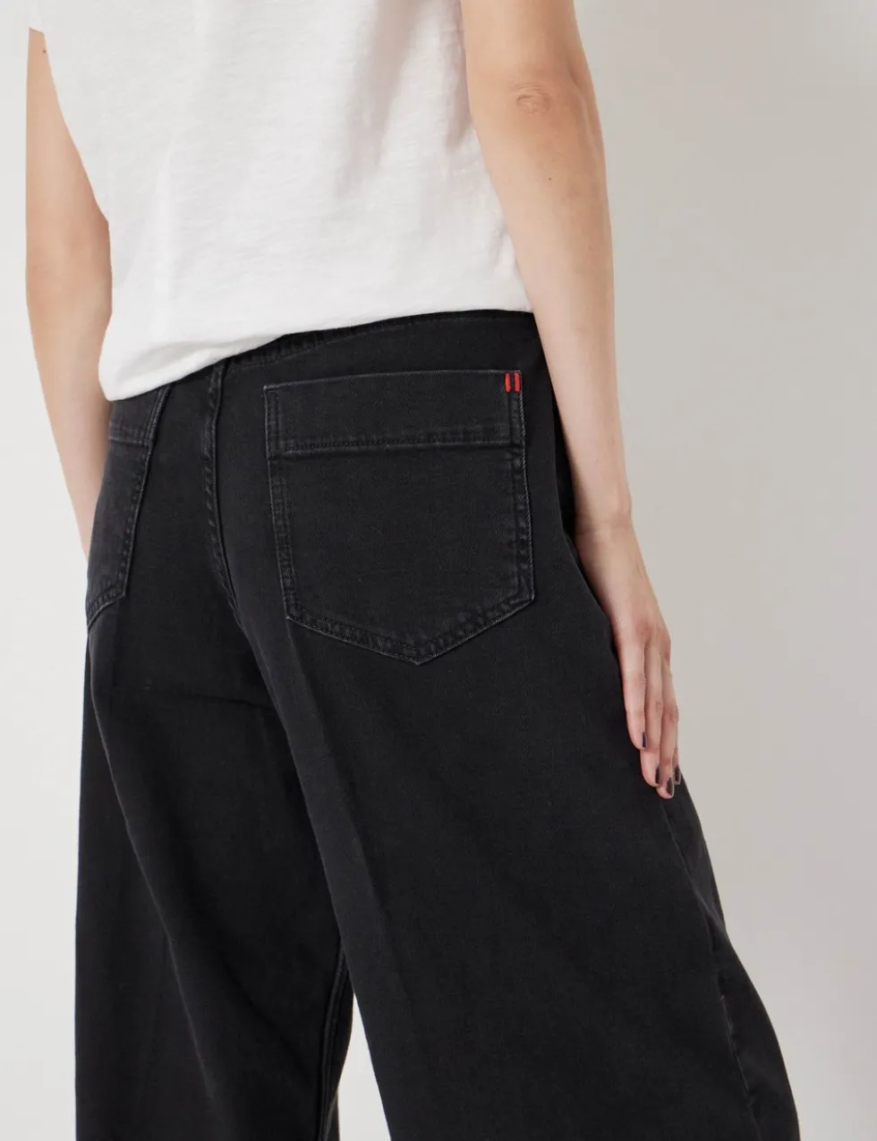 Mid Rise Wide Leg Jeans