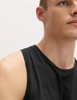 Muscle Vest