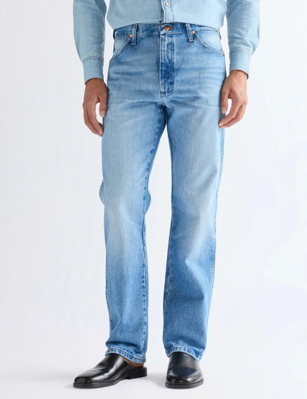 13MWZ Tapered Fit 5 Pocket Jeans