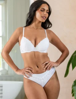 New Romance Lace Wired Push-Up Bra (A-DD)