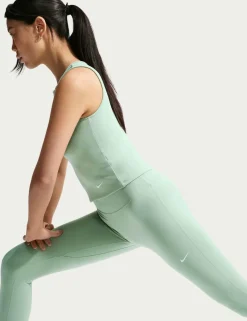 One High Waisted 7/8 Leggings