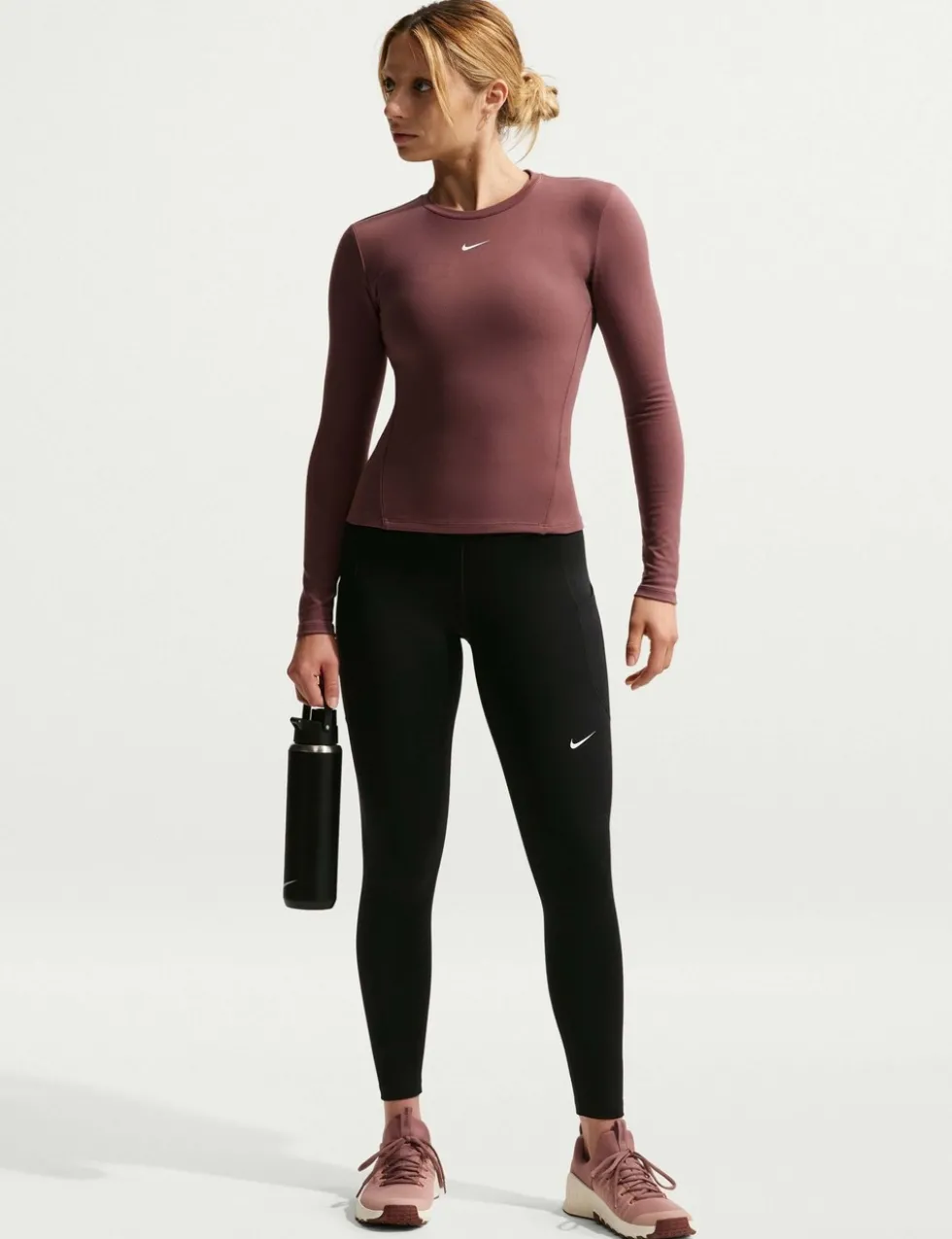 One High-Waisted 7/8 Leggings