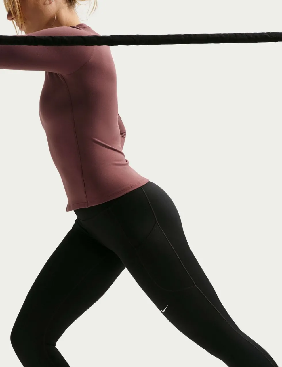 One High-Waisted 7/8 Leggings
