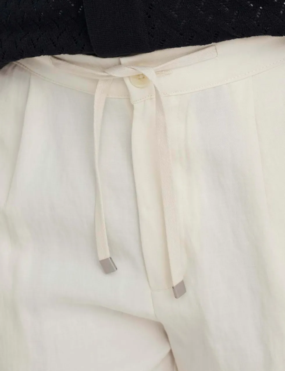 Onswake Loose Fit Lightweight Shorts