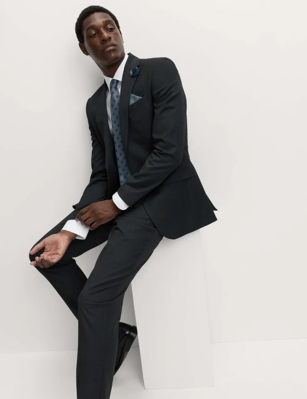 4pc Regular Fit Easy Iron Shirt and Tie Set
