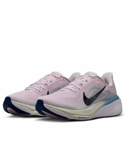 Pegasus 42 Trainers