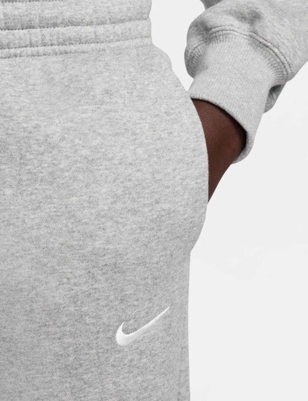 Phoenix Fleece Tapered Joggers