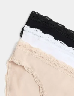3pk Cotton Rich Bikini Knickers