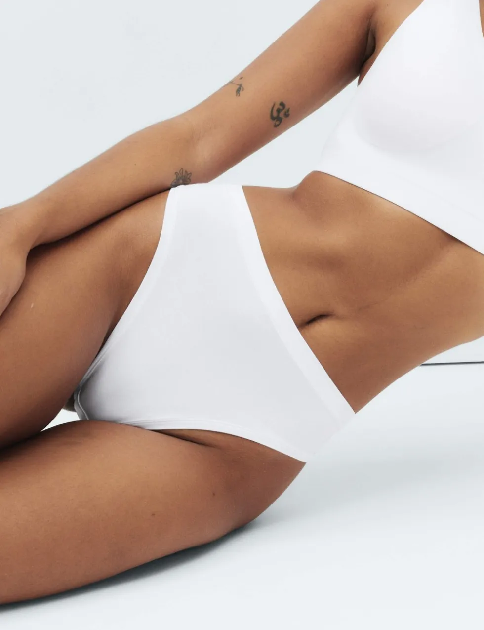 3pk Flexifit™ Modal High Waisted Thongs