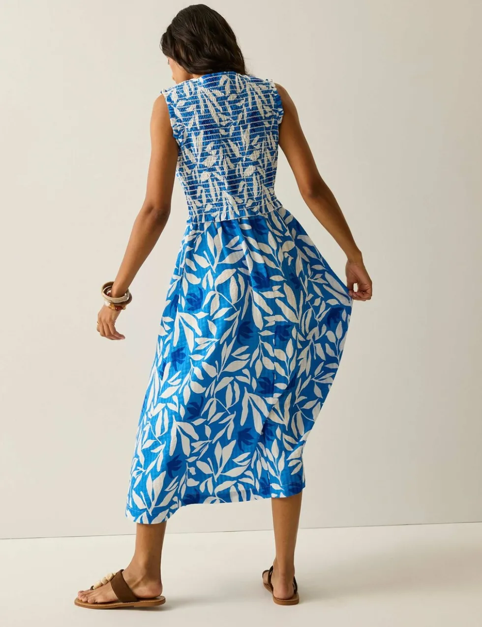 Poloma Leaf Print Midi Shirred Dress