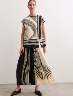 Printed Collarless Top