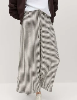 Printed Pull On Wide Leg Culottes