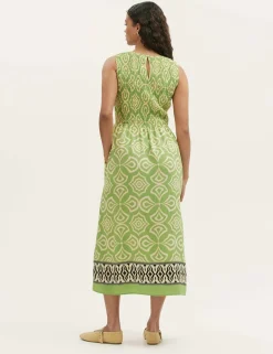 Printed Round Neck Midi Shirred Dress