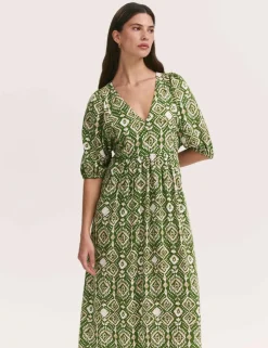 Printed V-Neck Midaxi Smock Dress with Linen