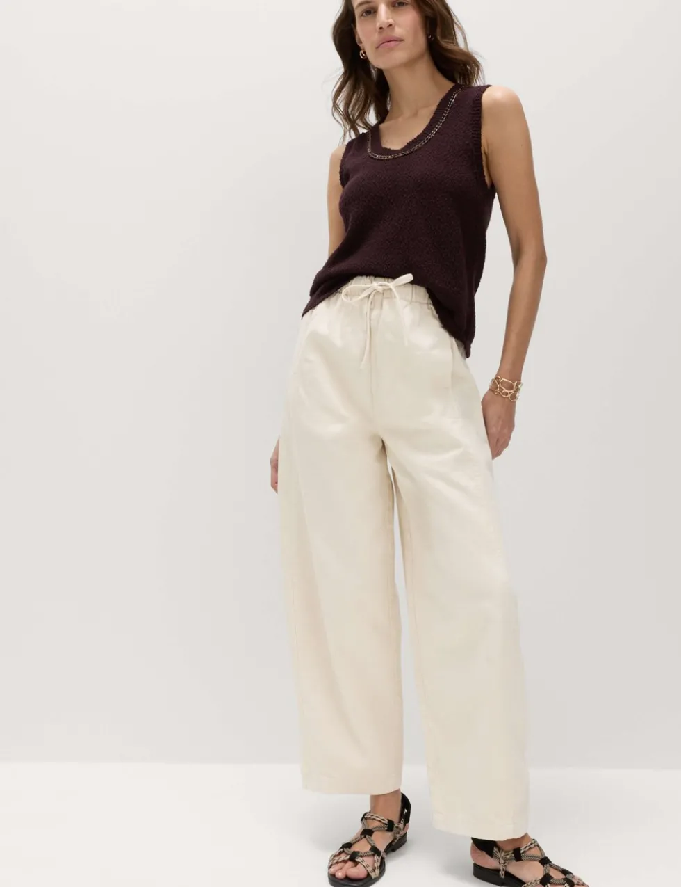 Pull On High Waisted Barrel Leg Jeans