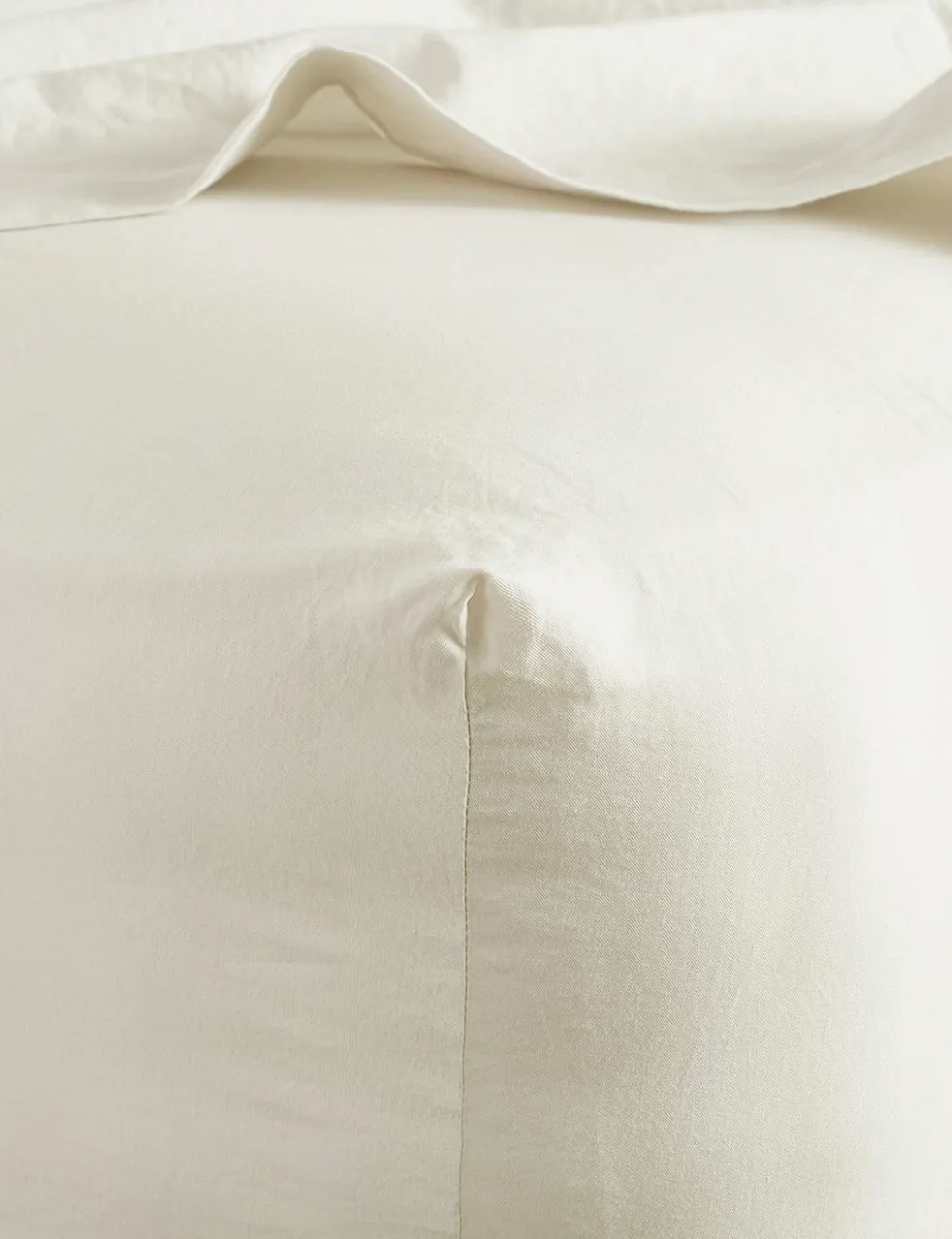 Pure Cotton 300 Thread Count Washed Deep Fitted Sheet