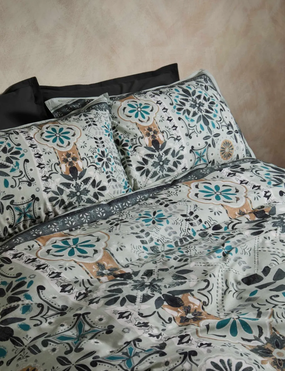 Pure Cotton Acapulco Salazar Bedding Set
