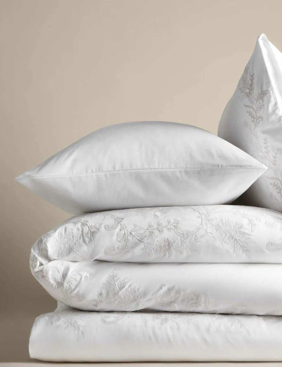 Pure Cotton Celandine Embroidered Bedding Set