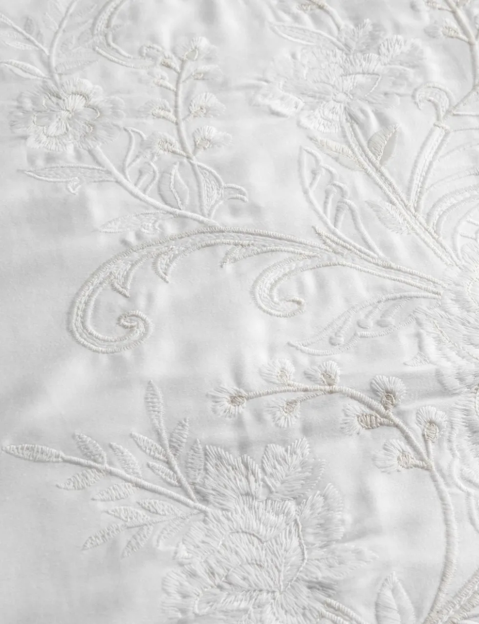 Pure Cotton Celandine Embroidered Bedding Set