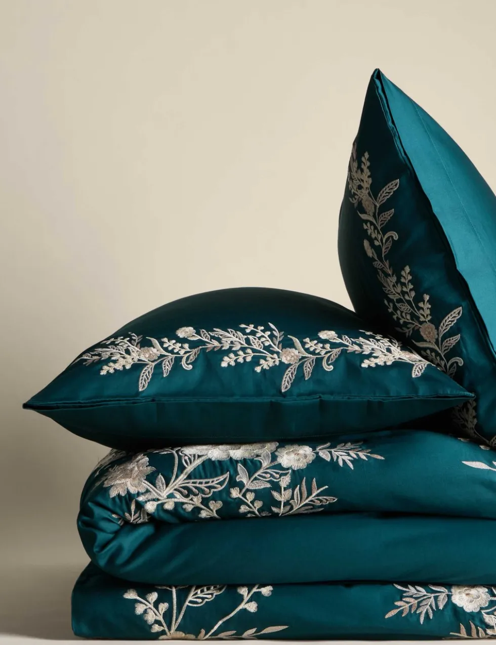 Pure Cotton Celandine Embroidered Bedding Set