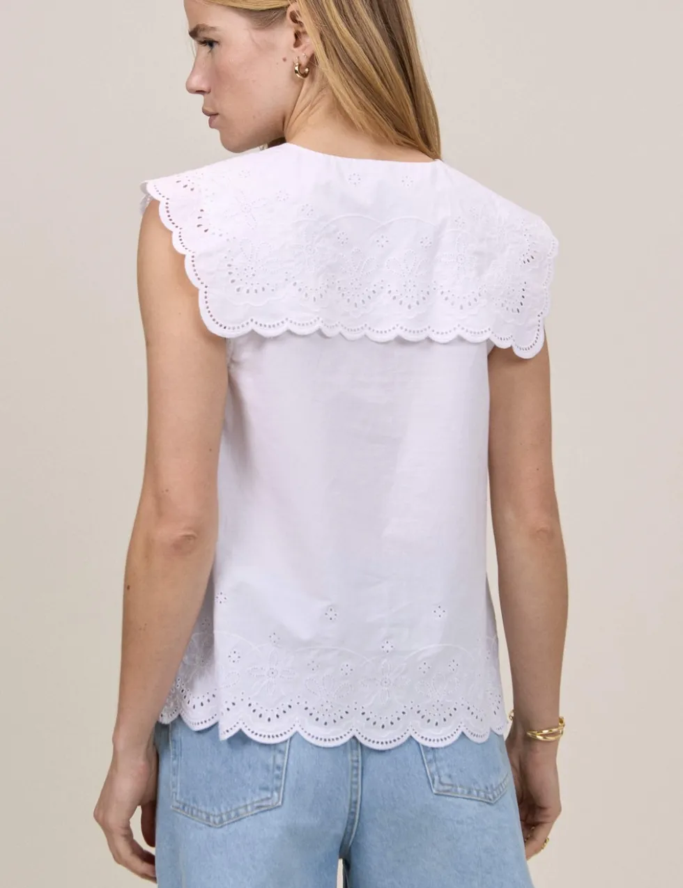 Pure Cotton Collared Sleeveless Blouse